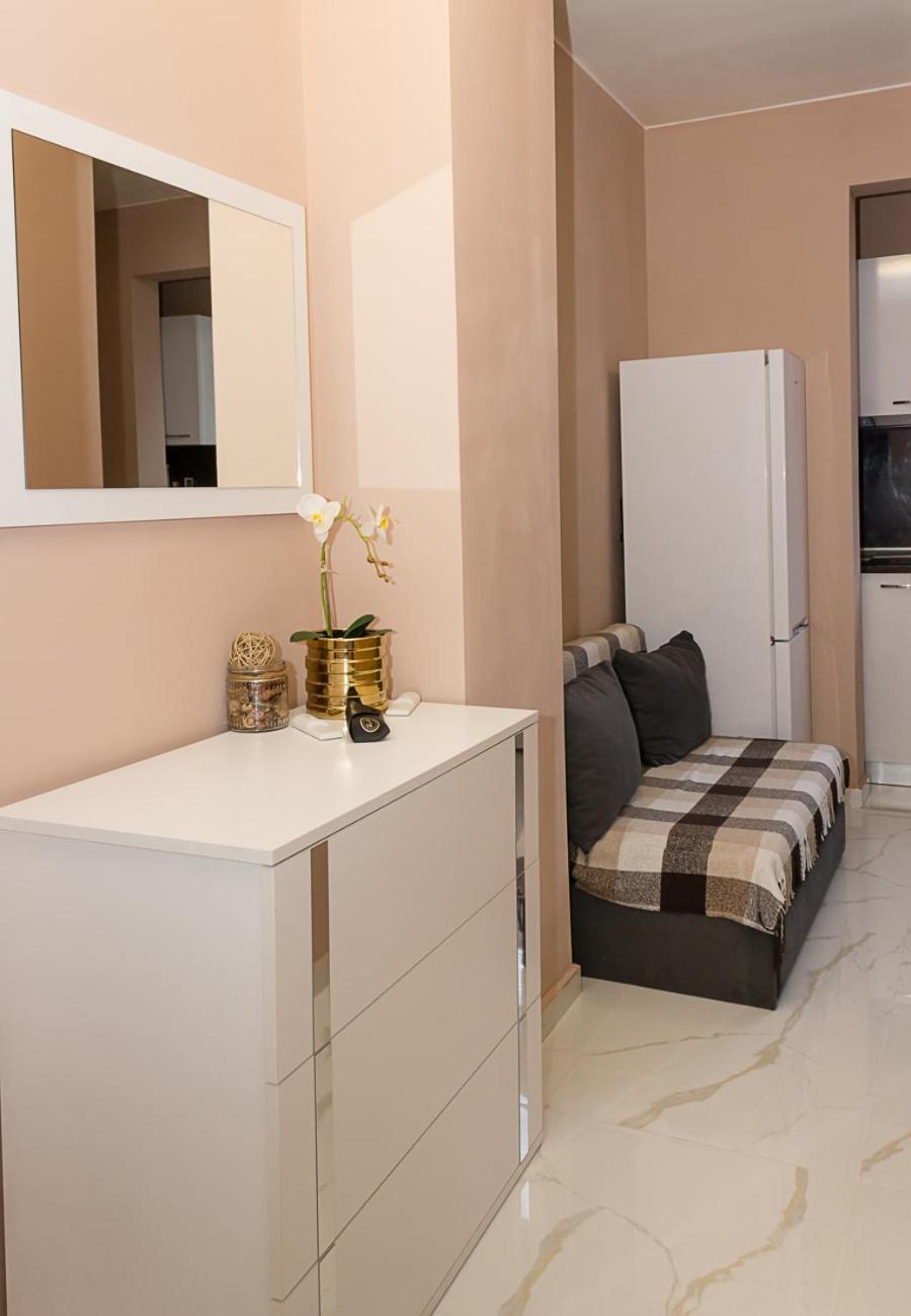 Comfy 1-bedroom In Chayka Neighbourhood By Flat Mаnаger Апартаменти Варна